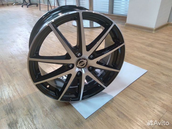 Автодиски скад Амстердам R17x7 5x114.3 цс104872