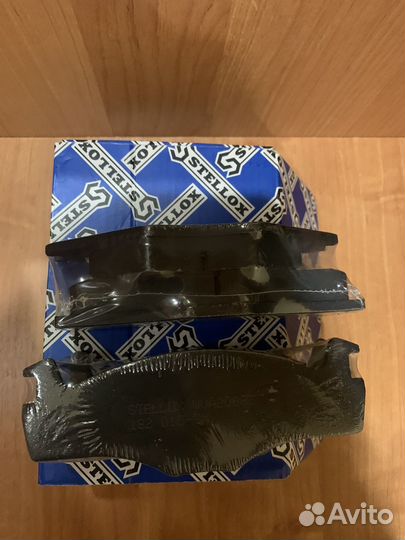 Колодки тормозные передние Stellox 182010-SX