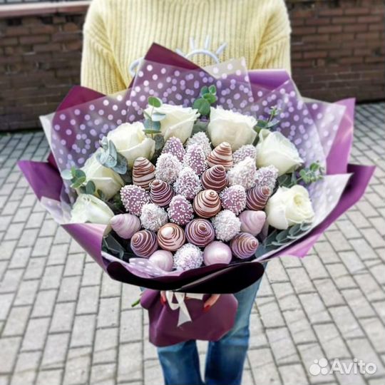 Клубника в шоколаде в коробке Сердце