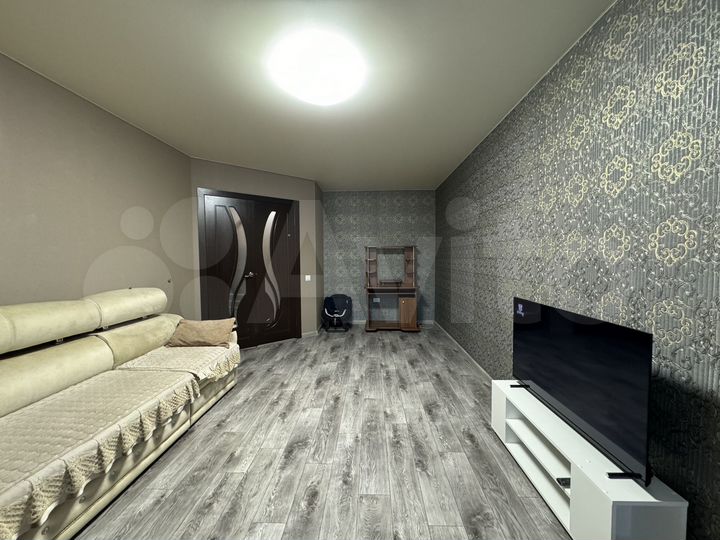 2-к. квартира, 58,2 м², 7/10 эт.