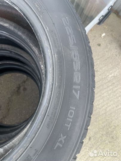 Nokian Tyres Hakkapeliitta 8 225/55 R17