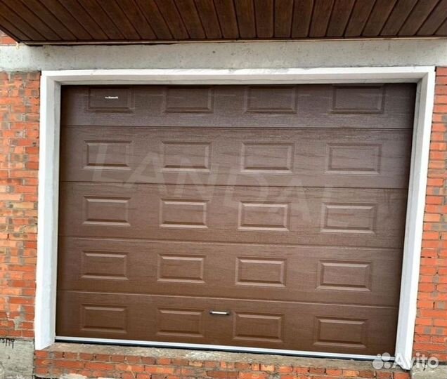 Гаражные секционные ворота