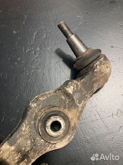 Рычаг нижний передний правый Audi A6 C5 2.4 2003