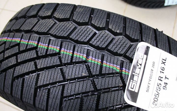 Gislaved Soft Frost 200 205/55 R16 94T