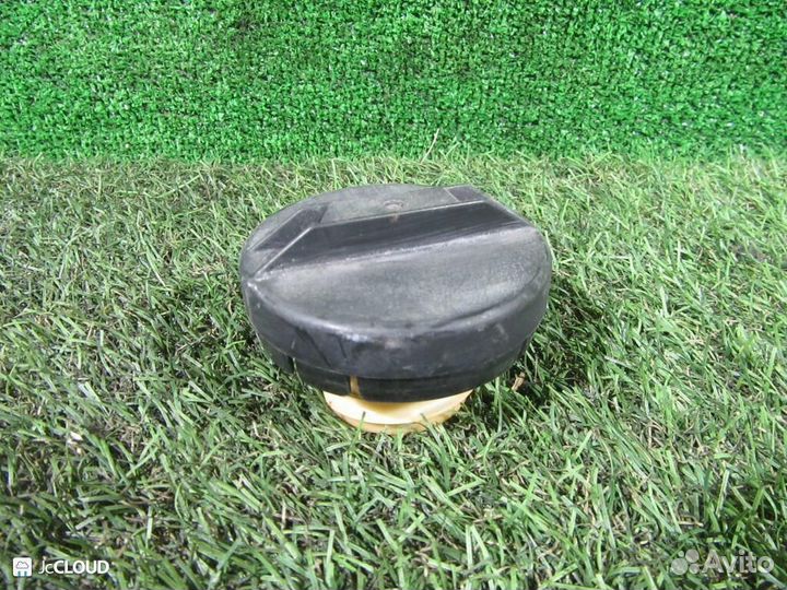 Пробка бензобака на toyota ipsum SXM15G