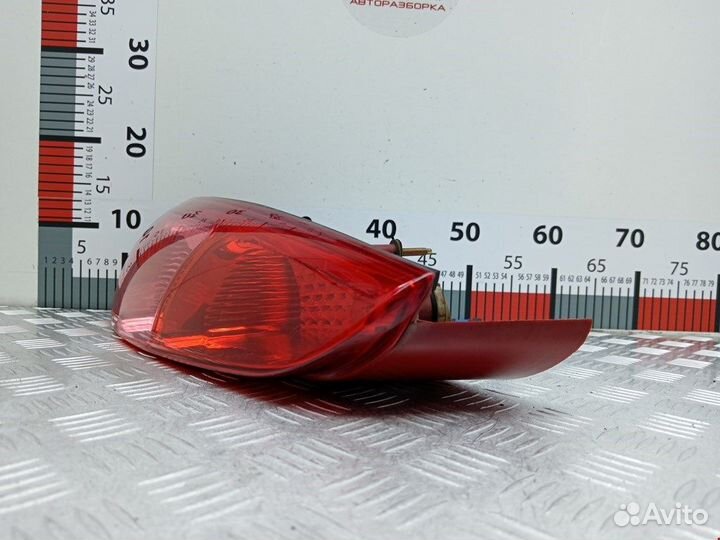 Фонарь для Peugeot-Citroen 807