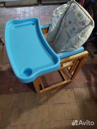 Детский столик для кормления