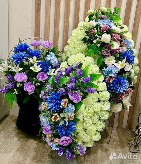 Ритуальные венки, корзины, дизайнерские