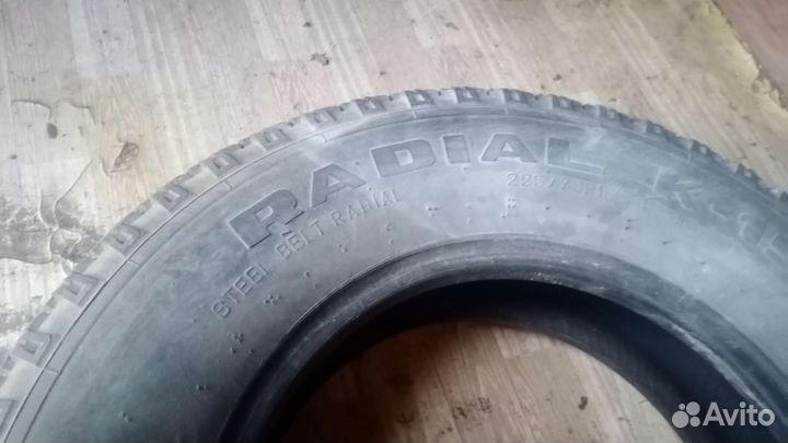 IndoRadial 6688 2.25/75 R16