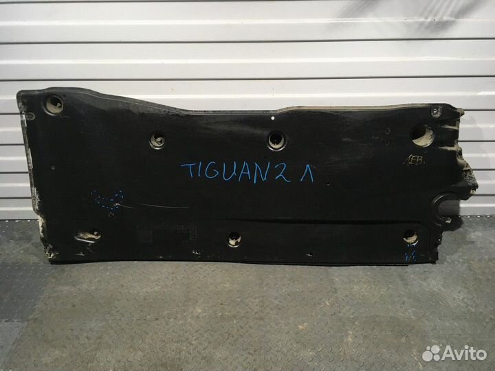 Защита днища левая (Volkswagen Tiguan)