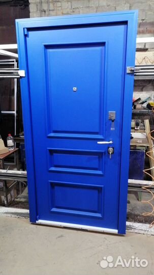 Входная дверь металлическая с терморазрывом в дом