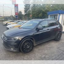 Volkswagen Tiguan 2.0 AMT, 2018, 274 000 км, с пробегом, цена 2 600 000 руб.