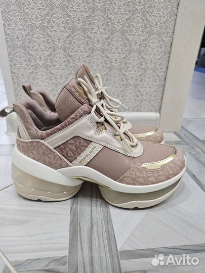 Michael kors кроссовки 40