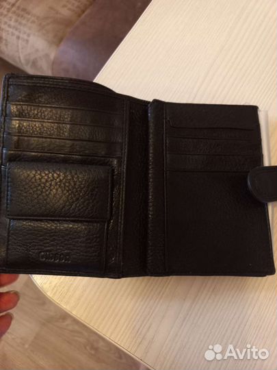 Мужское кожаное портмоне