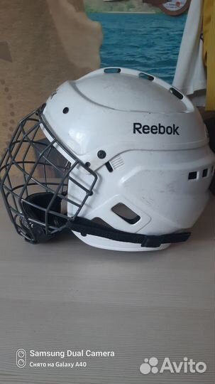 Шлем хоккейный детский белый Reebok.Кировский р-н