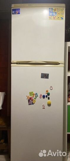 Холодильник Stinol