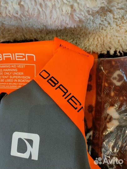 Спасательный жилет неопреновый Obrien