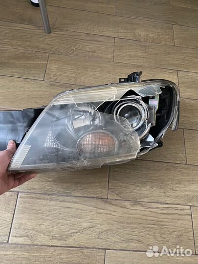 Фара на mitsubishi outlander 1