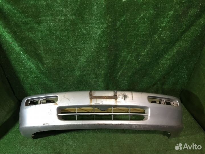 Бампер передний Mazda Familia BHA Серебро с усилит