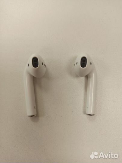 8 Наушники Apple AirPods 2