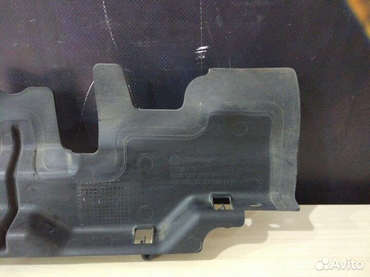 Диффузор радиатора левый Volkswagen Passat Variant