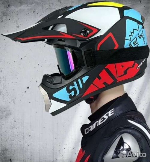 Мото шлем кроссовый