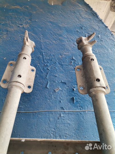 Механизм запирания (замки) от 24-т. контейнера