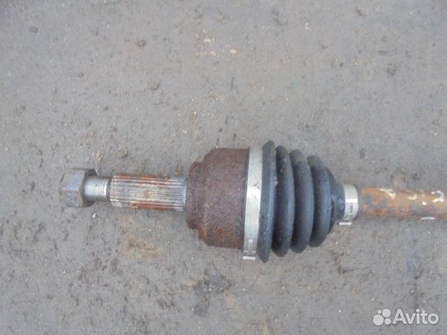 Полуось задняя левая Chrysler 300C 1