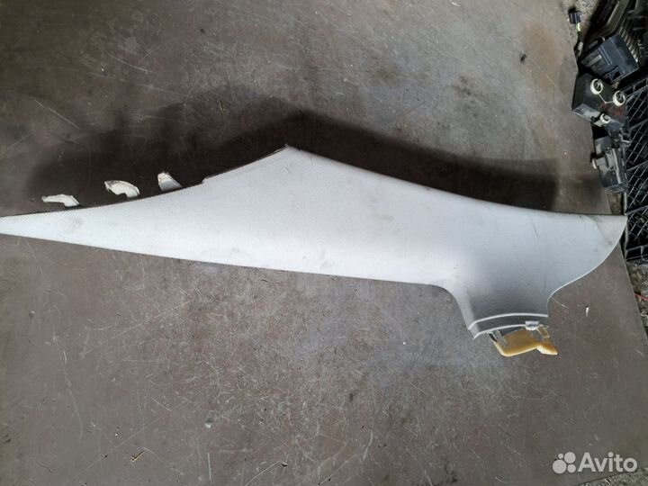 Обшивка стойки задний Audi A6 C6