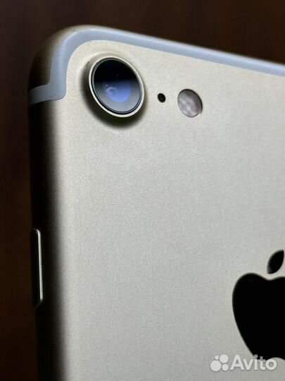 iPhone 7, 32 ГБ