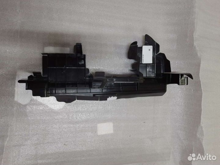 Toyota Camry V70 воздуховод радиатора левый