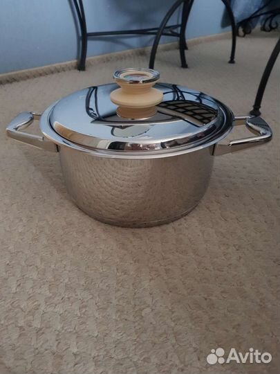 Кастрюля Zepter,новая,в коробке d 24см. 5.6л