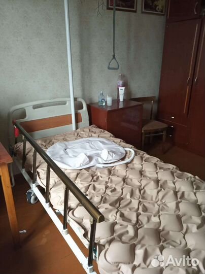Кровать
