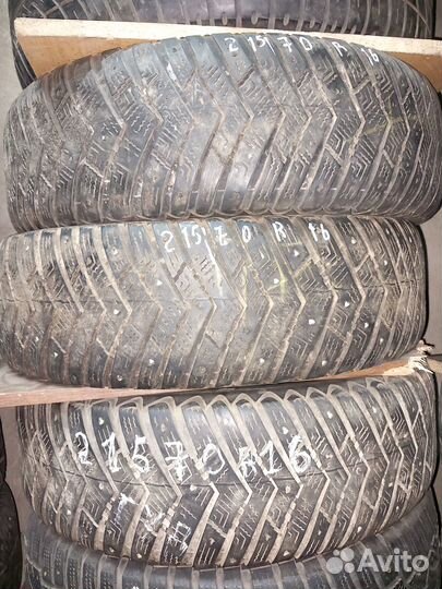 Goodyear Ultragrip Ice Arctic 215/70 R16