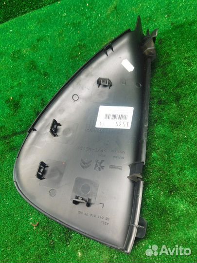 Накладка на торпедо правая Citroen C4 седан 1.6