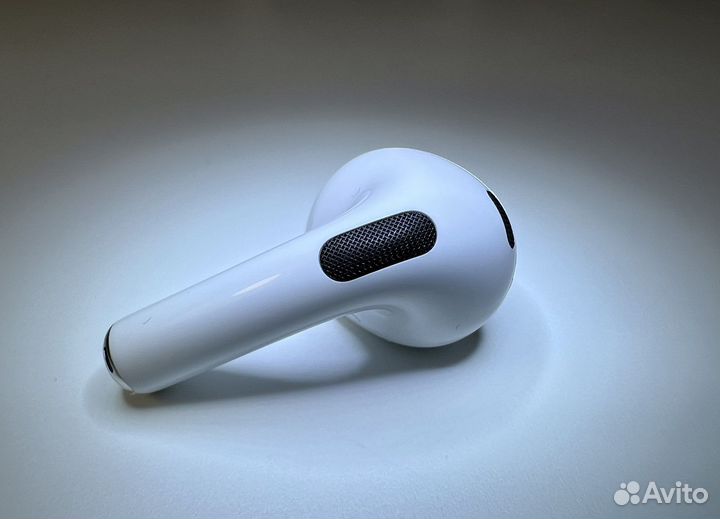 Новый наушник AirPods 3