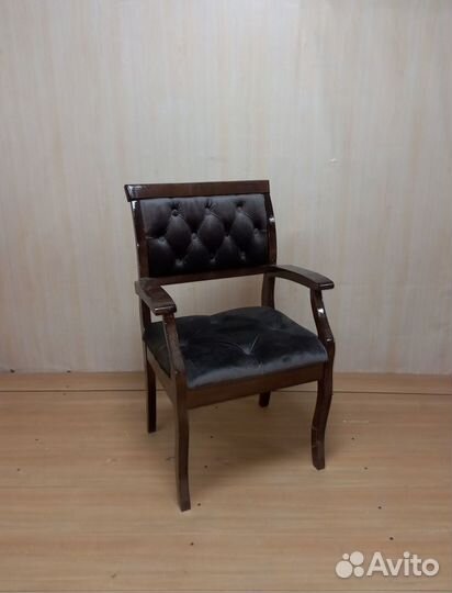 Стул с подлокотниками Каприо (массив бука)