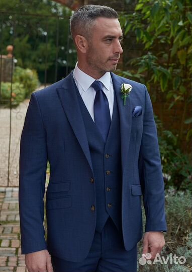 Классические мужские костюмы. Прокат и продажа