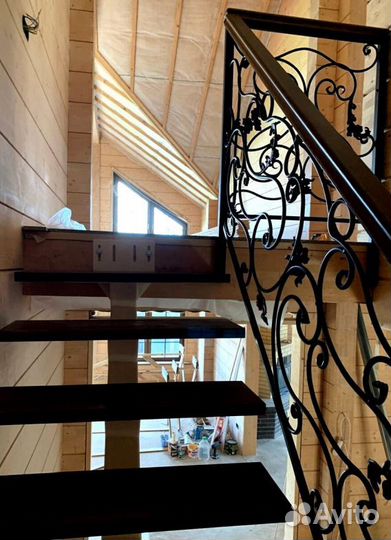 Лестница на монокосоуре