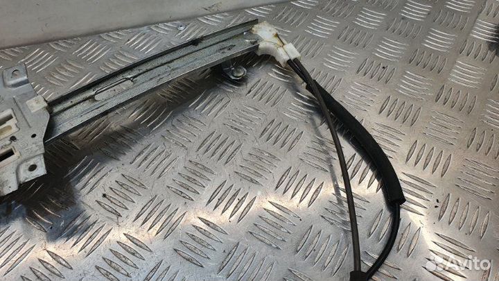 Стеклоподьемник задний правый Kia Spectra седан