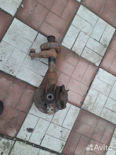 Daewoo Nexia поворотный кулак левый правый 8-16кл