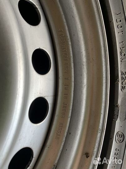Продам штампованные диски Nissan r 16