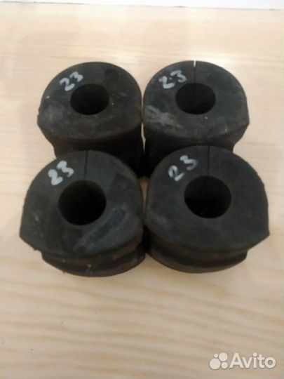 BMW Е34 Е36 Z3 Втулки стабилизатора 23