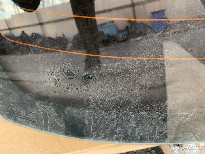 Стекло заднее Geely MK