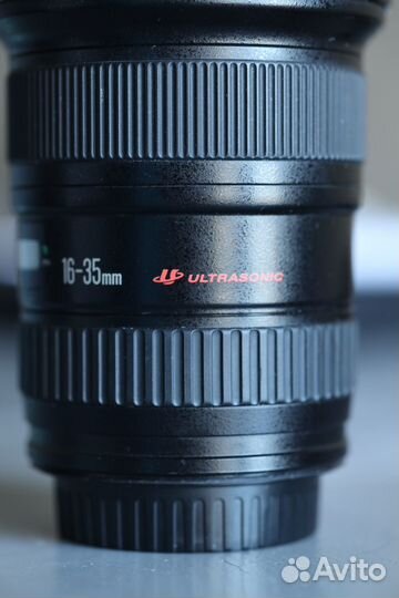 Canon EF 16-35mm f/2.8L II USM