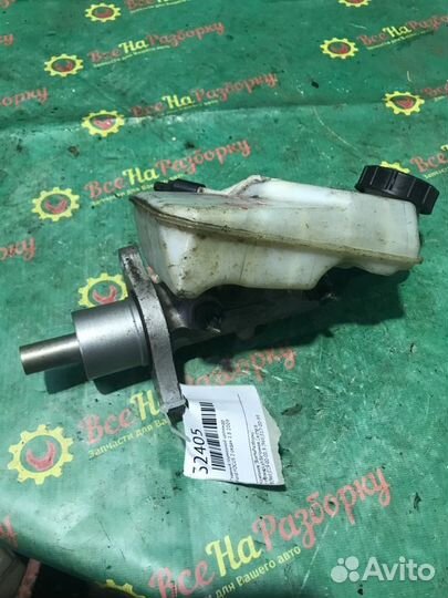 Главный тормозной цилиндр Ford Focus 2 седан 1.8