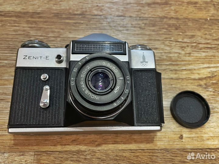 Плёночный фотоаппарат Zenit-E