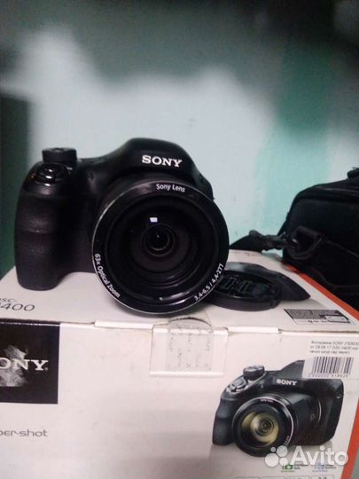 Зеркальный фотоаппарат Sony H400