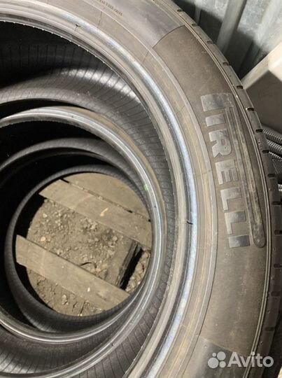 Pirelli P Zero 245/45 R19 и 275/40 R19 101Y