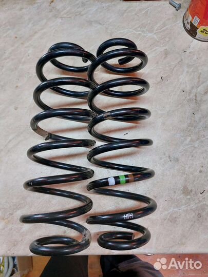 Задние пружины для фольксваген тоуран 2010 -2015